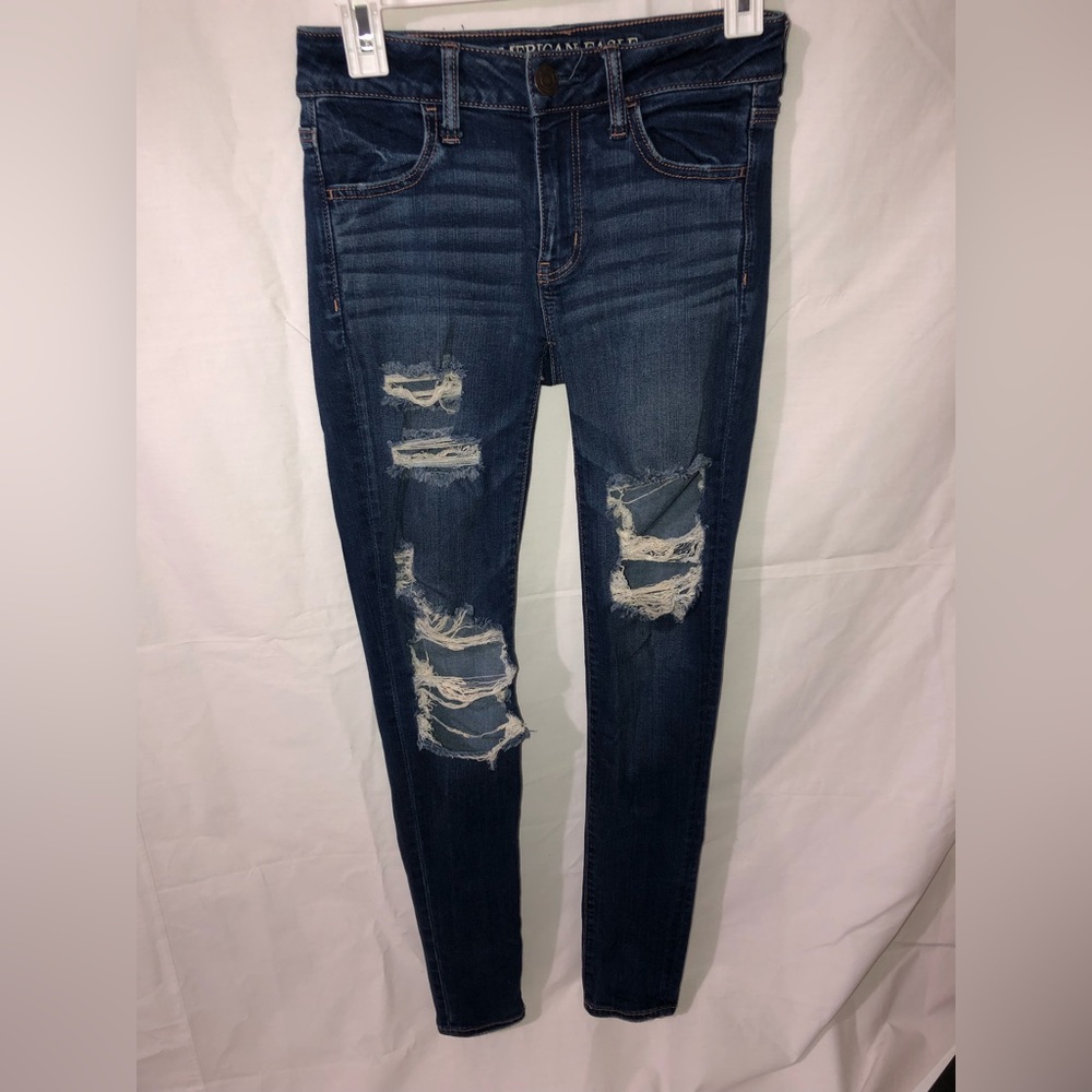 American eagle distressed jeans